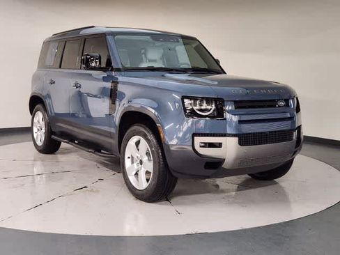 New 2026 Land Rover Defender 110 S AWD/4WD image 10
