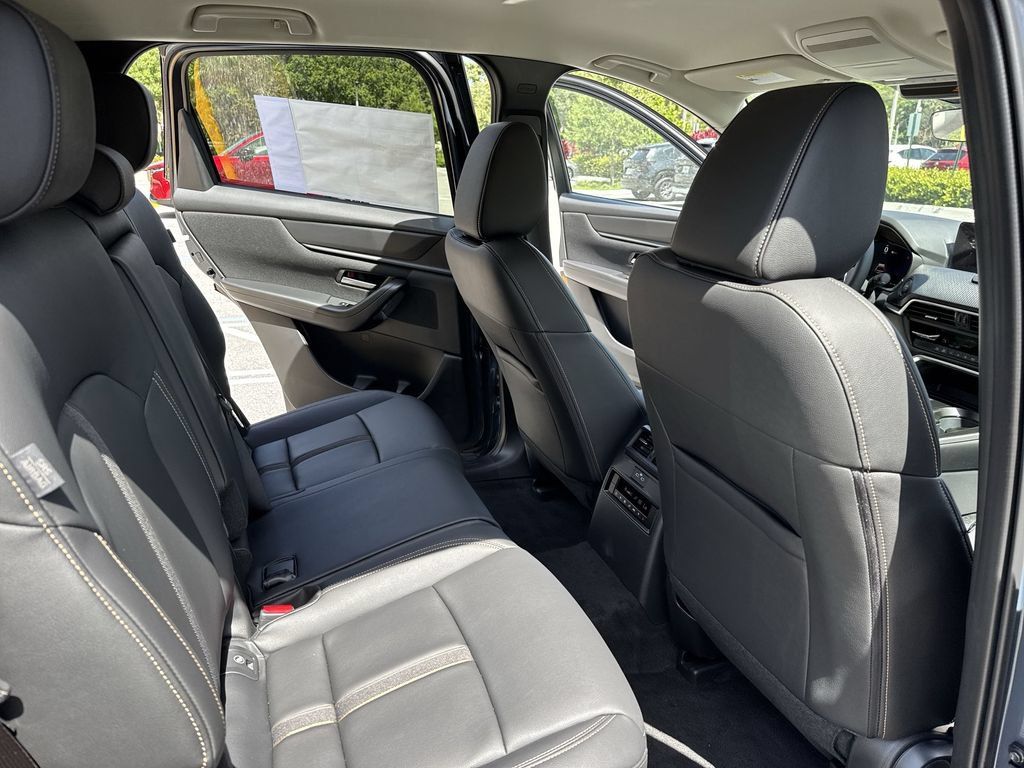 New 2026 MAZDA CX-70 SC AWD/4WD image 33