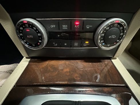 Used 2012 Mercedes-Benz GLK 350 4MATIC image 20