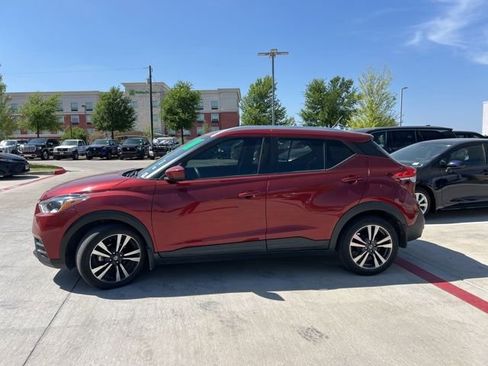 Used 2020 Nissan Kicks SV image 6