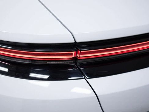 Certified 2024 Porsche Panamera 4 image 32