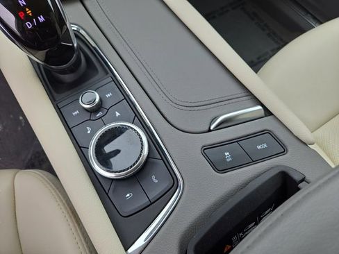 Used 2022 Cadillac XT5 Premium Luxury FWD image 28