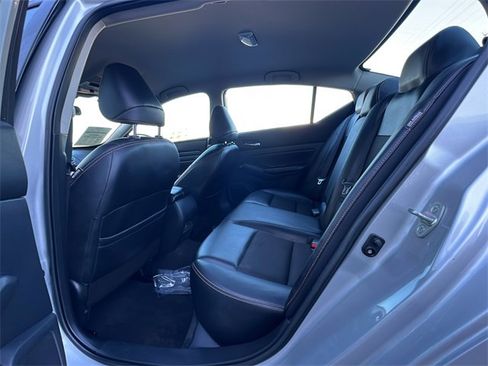 Used 2021 Nissan Altima 2.5 SR image 17