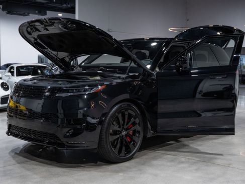 Used 2025 Land Rover Range Rover Sport Dynamic SE image 41