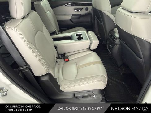 Used 2023 Honda Pilot Touring image 43