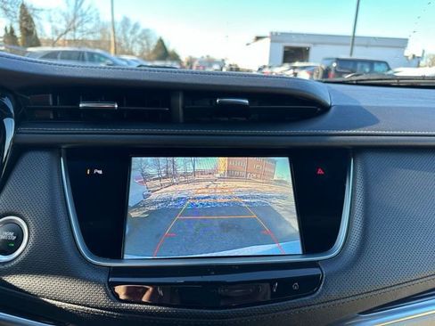 Used 2017 Cadillac XT5 Luxury w/ Driver Awareness Package image 38