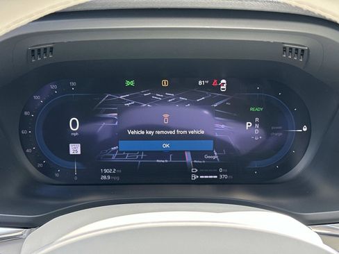 Certified 2025 Volvo XC60 T8 Plus w/ Protection Package Premier image 10