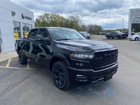 Used 2026 RAM 1500 Big Horn AWD/4WD image 7