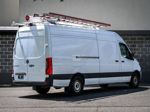 Used 2020 Mercedes-Benz Sprinter 2500 w/ Driver Convenience Package image 3