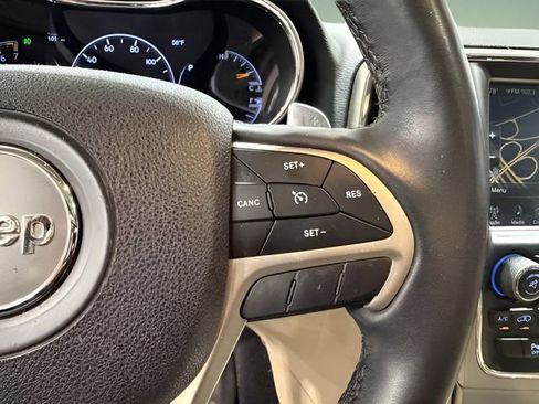 Used 2017 Jeep Grand Cherokee Limited w/ Luxury Group II image 23