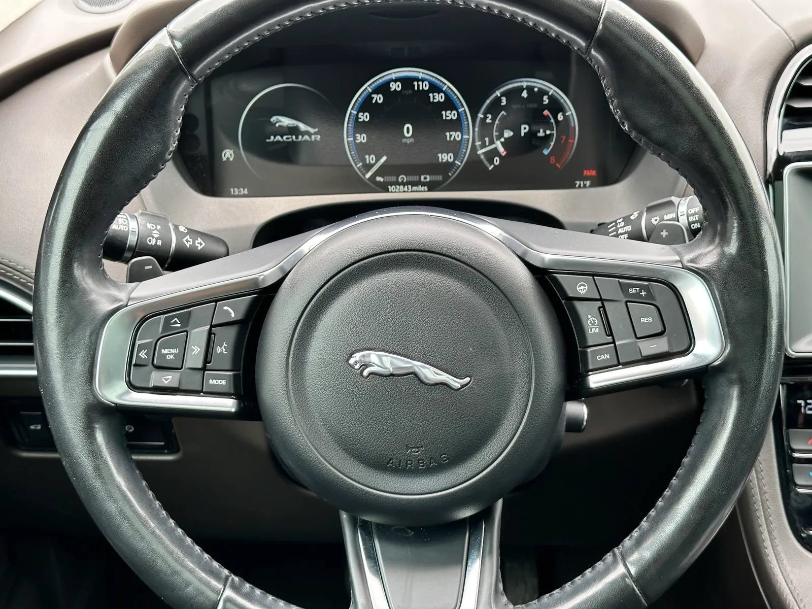 Used 2018 Jaguar F-PACE Portfolio AWD/4WD image 24