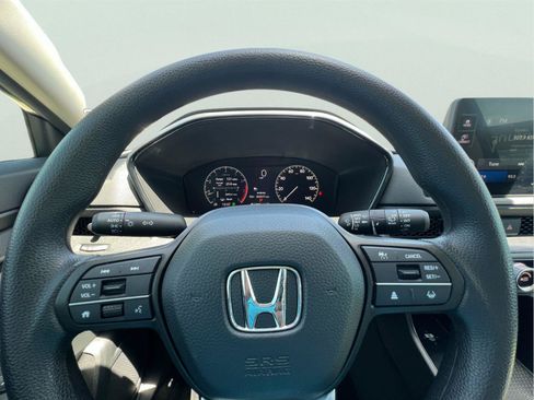 Used 2026 Honda CR-V EX image 32