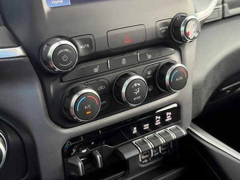 Used 2023 RAM 1500 Big Horn AWD/4WD image 19