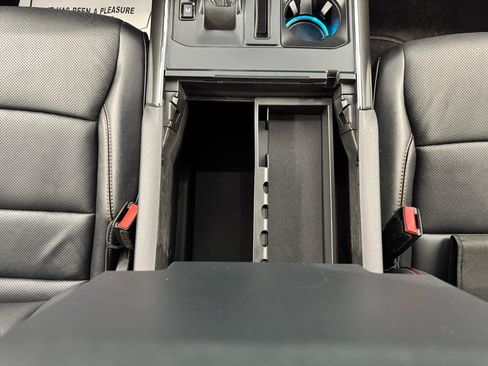 Used 2021 Ford F150 Lariat w/ Equipment Group 502A High AWD/4WD image 25