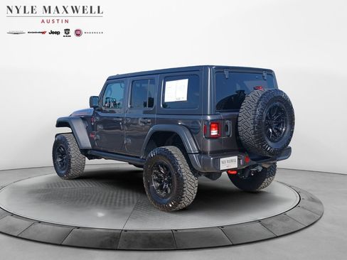 Used 2023 Jeep Wrangler Unlimited Rubicon w/ Cold Weather Group AWD/4WD image 14