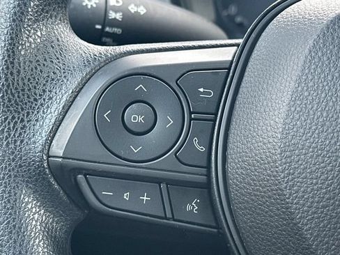 Used 2023 Toyota Corolla LE FWD image 19