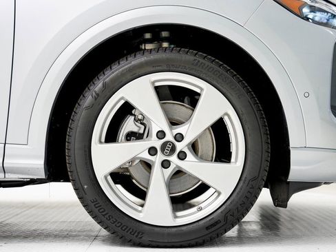 New 2025 Audi Q5 Prestige image 27