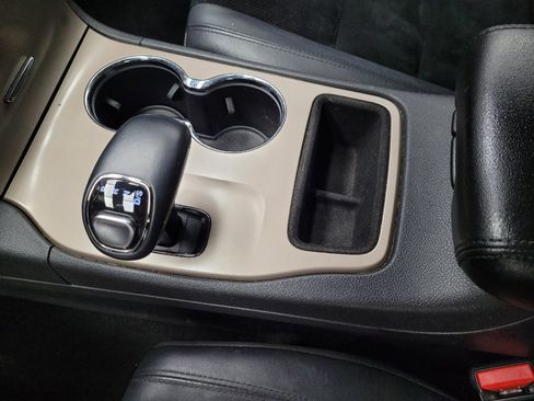 Used 2015 Jeep Grand Cherokee Altitude image 26