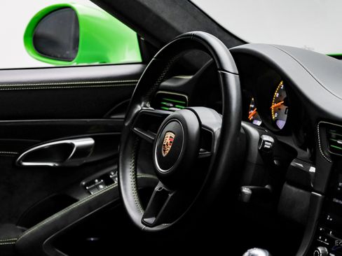 Used 2018 Porsche 911 GT3 image 51