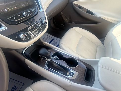 Used 2024 Chevrolet Malibu LT image 35