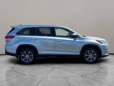 Certified 2019 Toyota Highlander XLE image 7