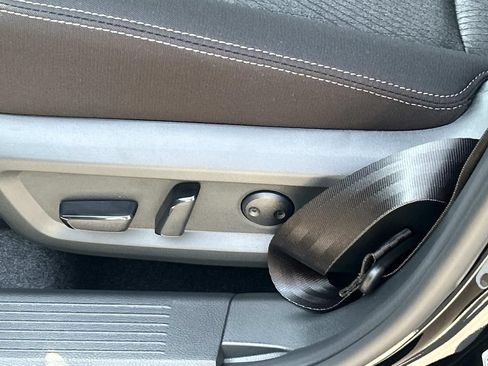 New 2026 Nissan Rogue SV AWD/4WD image 17