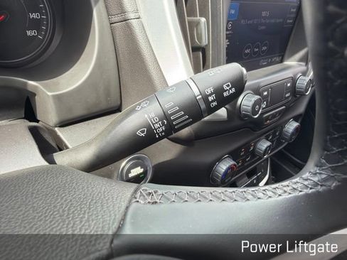 Used 2023 GMC Terrain SLT w/ Tech Package FWD image 38