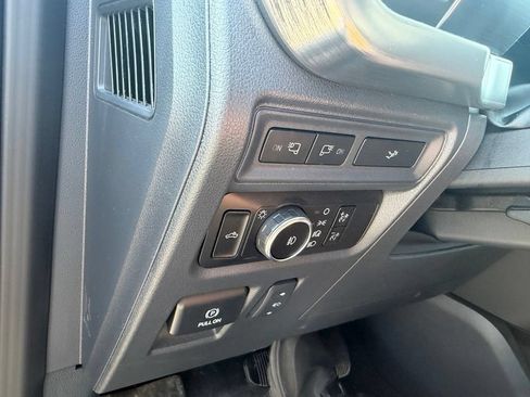 Used 2023 Ford F150 Lariat w/ Trailer Tow Package AWD/4WD image 14
