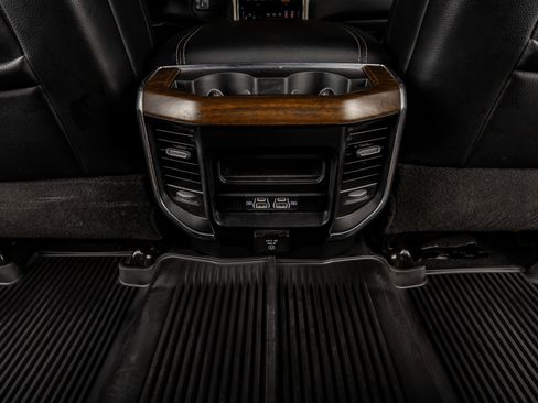 Used 2024 RAM 3500 Laramie w/ Bed Utility Group image 33