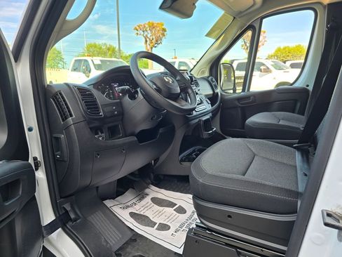 Used 2024 RAM ProMaster 2500 FWD image 29