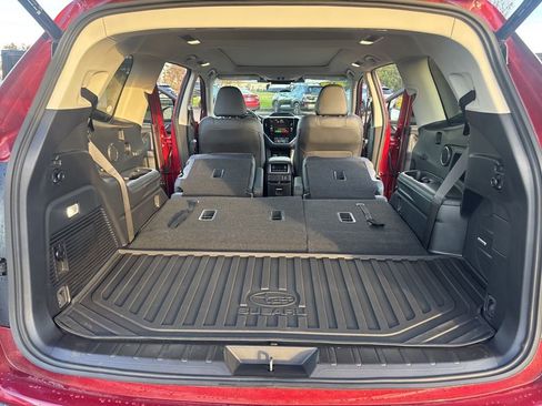 Certified 2025 Subaru Ascent Limited w/ Popular Package #2 image 19