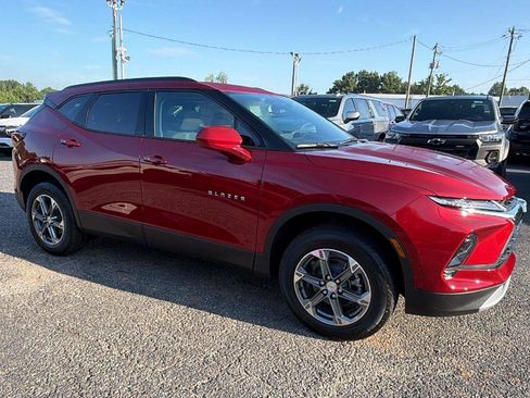 New 2026 Chevrolet Blazer LT w/ Convenience Package FWD image 3
