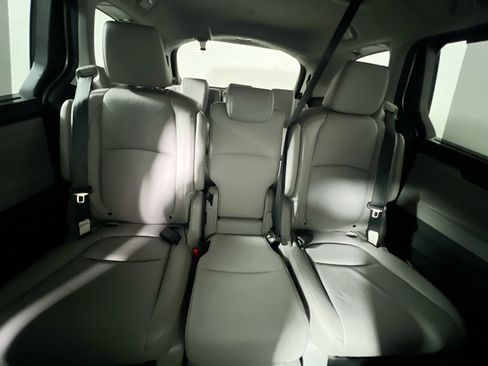 Used 2023 Honda Odyssey Touring image 33