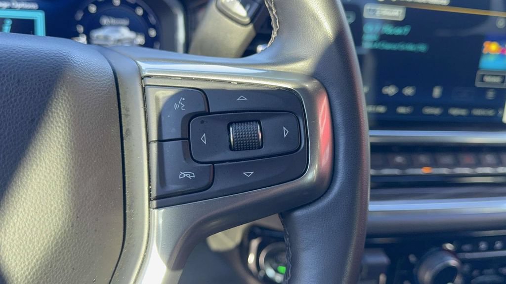 Used 2025 Chevrolet Silverado 1500 LT AWD/4WD image 14
