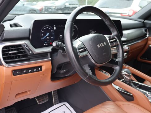 Used 2023 Kia Telluride SX X-Pro AWD/4WD image 25