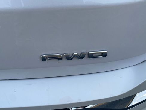 Used 2022 GMC Terrain Denali image 12