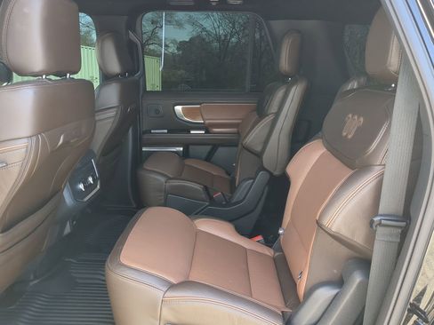 Certified 2025 Ford Expedition Max King Ranch image 12