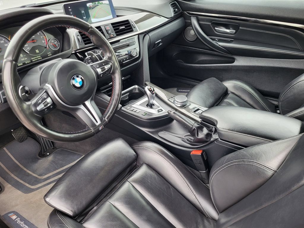 Used 2020 BMW M4 Convertible RWD image 12