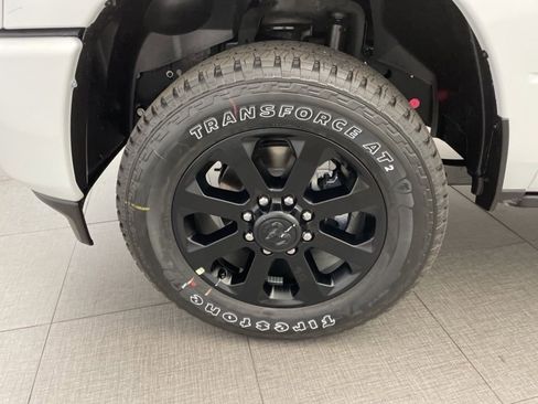 New 2026 RAM 3500 Laramie AWD/4WD image 10