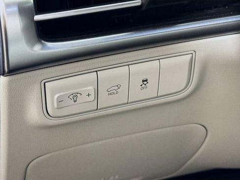 Certified 2025 Hyundai Tucson SEL image 12