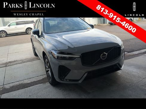Used 2025 Volvo XC60 B5 Core w/ Climate Package AWD/4WD image 3