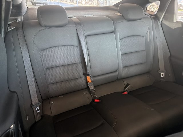 Used 2018 Chevrolet Malibu LT FWD image 16