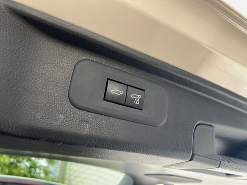 Used 2024 Toyota Grand Highlander AWD image 23
