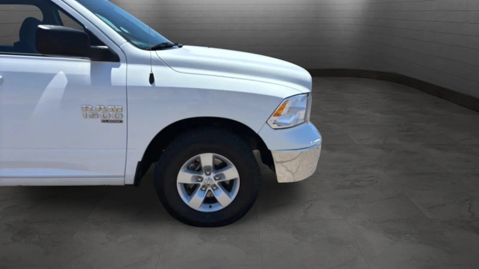 Used 2021 RAM 1500 Classic SLT RWD image 44