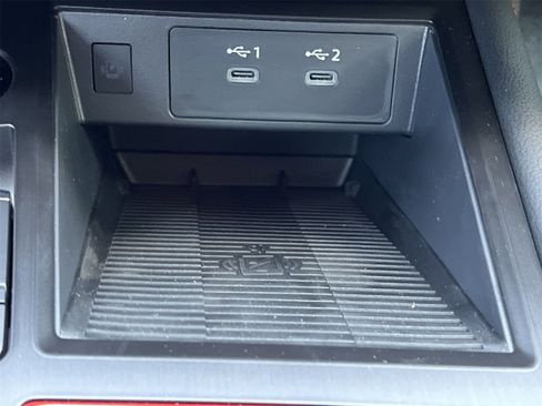 New 2025 Nissan Kicks SR w/ SR Premium Package image 8