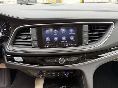 Used 2024 Buick Enclave Avenir w/ Avenir Technology Package image 19