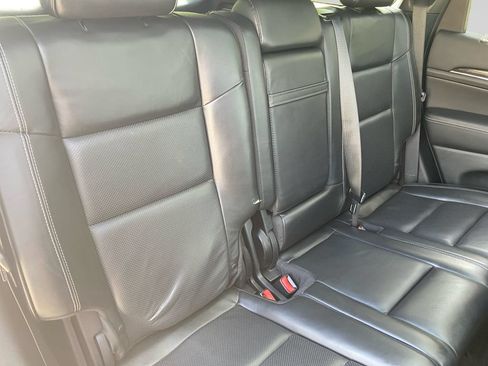 Certified 2016 Jeep Grand Cherokee Overland AWD/4WD image 14