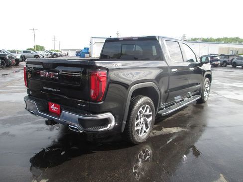 Used 2023 GMC Sierra 1500 SLT w/ SLT Premium Package AWD/4WD image 6