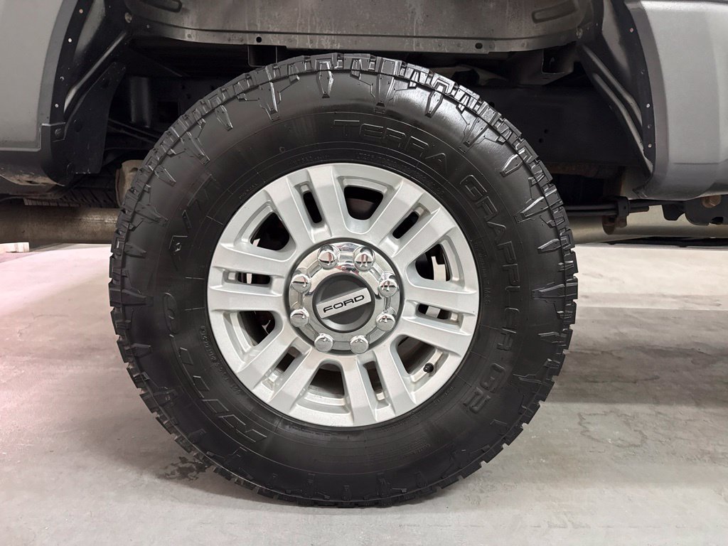 Used 2019 Ford F250 XLT w/ Snow Plow Prep Package AWD/4WD image 41