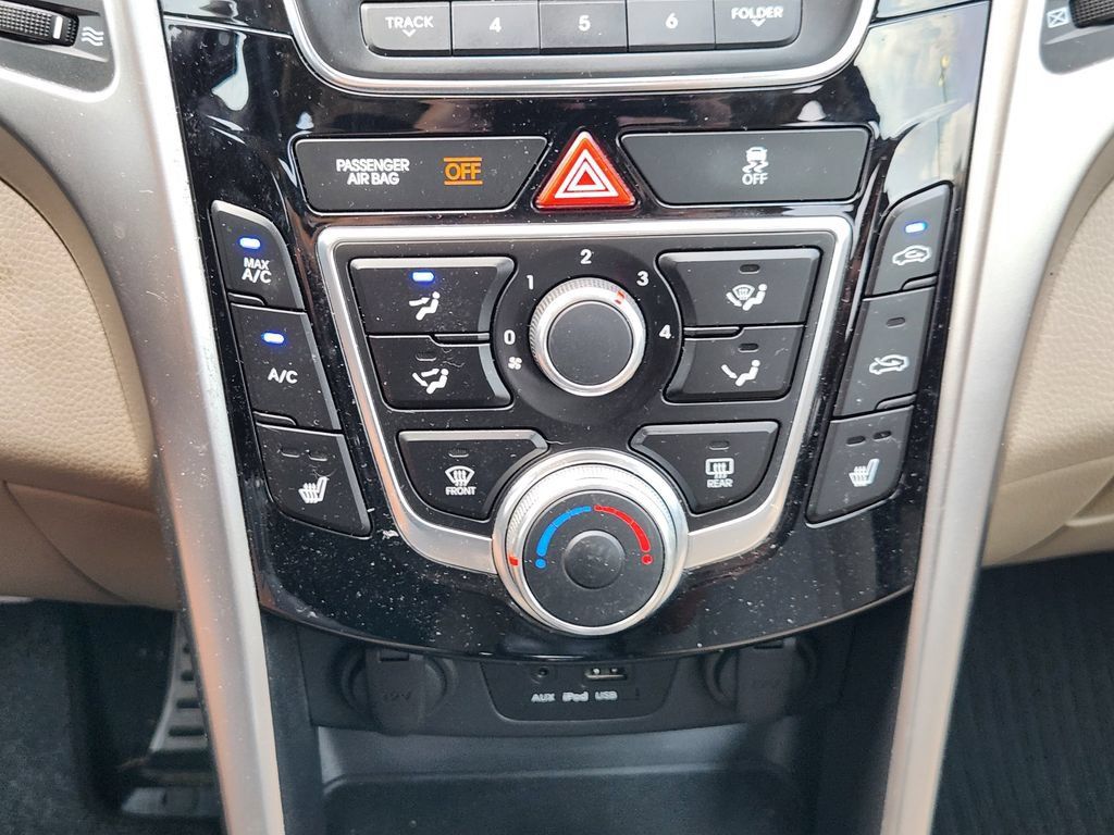 Used 2013 Hyundai Elantra GT w/ Touch & Go Pkg FWD image 18